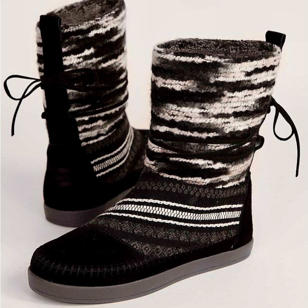 Like New! TOMS Nepal Black Suede Mid Calf Winter Boots